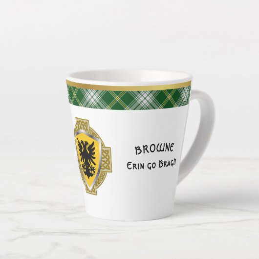 Tasse Latte Browne Irish Shield & Tartan Personnalisé (Angle droit)