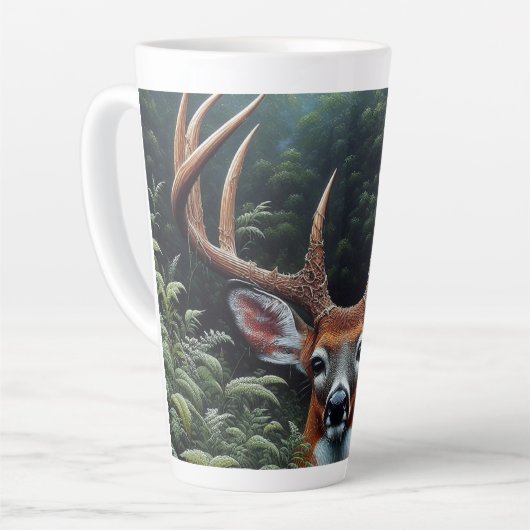 Tasse Latte Buck cerf blanc en feuillage vert (Angle gauche)