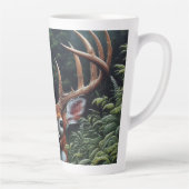 Tasse Latte Buck cerf blanc en feuillage vert (Droite)
