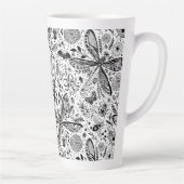 Tasse Latte Bugs de Doodle sur bleu foncé (Droite)