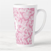 Tasse Latte Camouflage rose Monogramme initial (Droite)