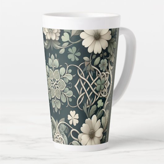 Tasse Latte Celtic Clover Floral Charm (Angle droit)
