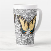 Tasse Latte Centre d'attention papillon (Angle droit)