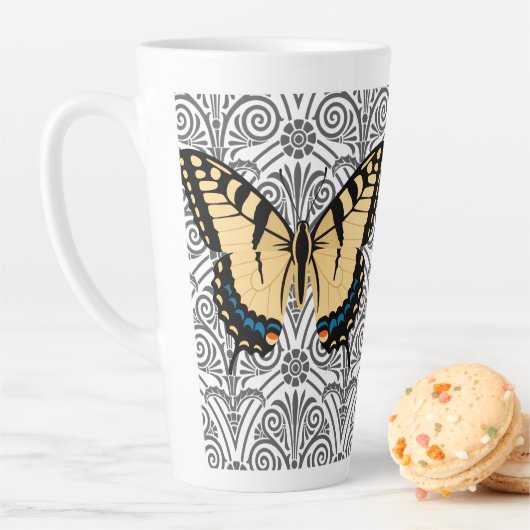 Tasse Latte Centre d'attention papillon (En situation)