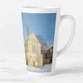 Tasse Latte Chapelle Harbison en hiver au Grove City College (Droite)