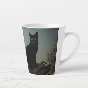 Tasse Latte Chat noir dans un arbre devant une Pleine lune