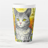 Tasse Latte Chat Whimsical Personnalisé et Fleurs (Devant)