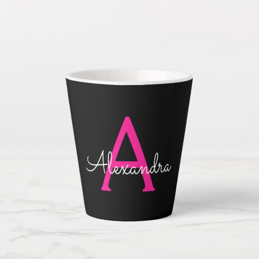 Tasse Latte Chaud rose noir Script Girl Nom du monogramme (Devant)