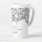 Tasse Latte Cher Lecteur Régencecore Ruban Orné Floral Script (Angle droit)