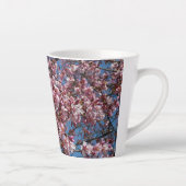 Tasse Latte Cherry Blossoms et Blue Sky Spring Floral (Droite)