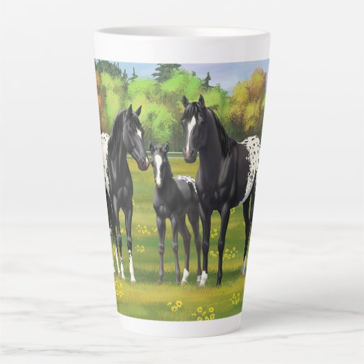 Tasse Latte Chevaux Appaloosa Noir Dans Les Pâturages D'Été (Devant)