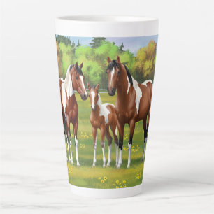 Tasse Latte Chevaux Du Quartier De Peinture De Baie Pinto En P