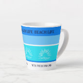 Tasse Latte Chic Blue Stripes Nom de famille Beach House (Angle droit)