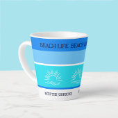 Tasse Latte Chic Blue Stripes Nom de famille Beach House