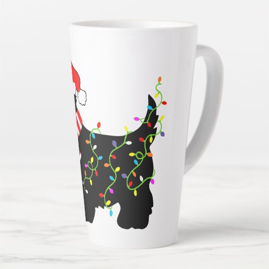 Tasse Latte Chien écossais de Noël avec lumières (Angle droit)