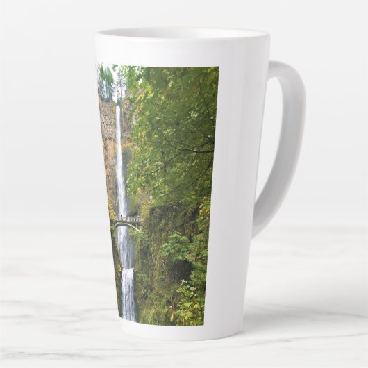 Tasse Latte Chutes Multnomah, Columbia River Gorge, Oregon (Angle droit)