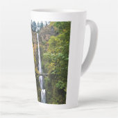 Tasse Latte Chutes Multnomah, Columbia River Gorge, Oregon (Angle droit)