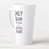 Tasse Latte Citation Coeur Grateful Monogramme Nom Tall Latte (Angle gauche)