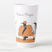 Tasse Latte Citrouille Whimsical Penguin Funny Halloween (Devant)