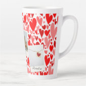 Tasse Latte Coeurs rouges super et romantiques Saint Valentin (Droite)