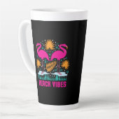 Tasse Latte Conception de flamants roses de vibes de plage (Angle gauche)
