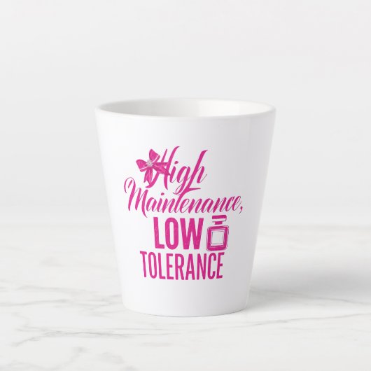 Tasse Latte Confident High Standards Saying (Devant)