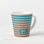 Tasse Latte Cool rayures Brown et bleu Monogramme (Angle droit)