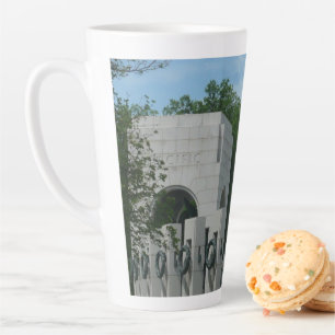 Tasse Latte Couronnes du mémorial de la Seconde Guerre mondial