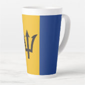 Tasse Latte Couverture totale du drapeau Bajan barbare  (Angle droit)