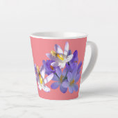 Tasse Latte Crocus mauves à la rougeur de latte rose d'abeille (Angle droit)