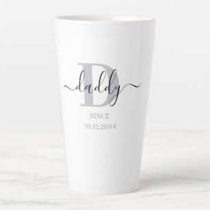 Tasse Latte Daddy Elegant Script Papa Monogram Gris Argent