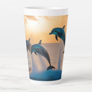 Tasse Latte Danse au crépuscule : Trois dauphins sautant 