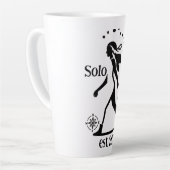 Tasse Latte Déclaration de voyageur solo confiant  (Angle gauche)