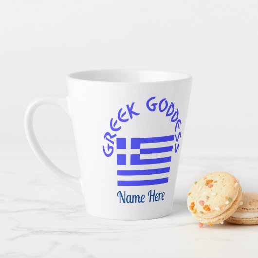 Tasse Latte Déesse grecque et drapeau de la Grèce (En situation)