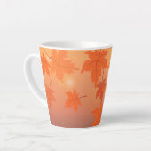 Tasse Latte Design d'automne avec feuilles d'érable et effet b (Angle gauche)