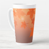 Tasse Latte Design d'automne avec feuilles d'érable et effet b (Angle gauche)