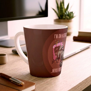Tasse Latte Dessin animé de raton laveur drôle avec un régime