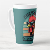 Tasse Latte Devinez quoi Cul de Poulet Drôle Rétro Coq (Angle gauche)