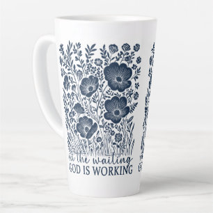 Tasse Latte Dieu travaille dans l'attente Blue Floral Christia