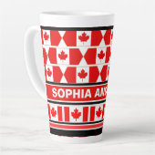 Tasse Latte Drapeau canadien patriotique personnalisé (Angle gauche)