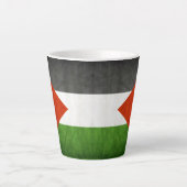 Tasse Latte Drapeau de la Palestine de Grunge (Devant)