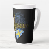 Tasse Latte Drapeau de la Suède (Angle droit)