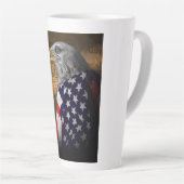 Tasse Latte drapeau de l'aigle (Angle droit)