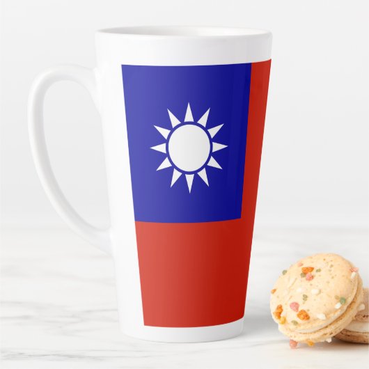 Tasse Latte Drapeau de Taïwan (En situation)