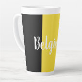 Tasse Latte Drapeau et texte de Belgique (Angle gauche)