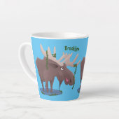 Tasse Latte Drôle dessin animé d'orignal heureux (Angle gauche)
