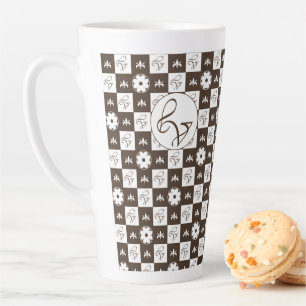 Tasse Latte Elégant blanc et Brown Motif À damiers