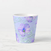 Tasse Latte Élégant casque de téléphone à fleurs violettes - A (Devant)
