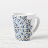 Tasse Latte Élégant Motif oriental perse bleu arabesque (Angle droit)