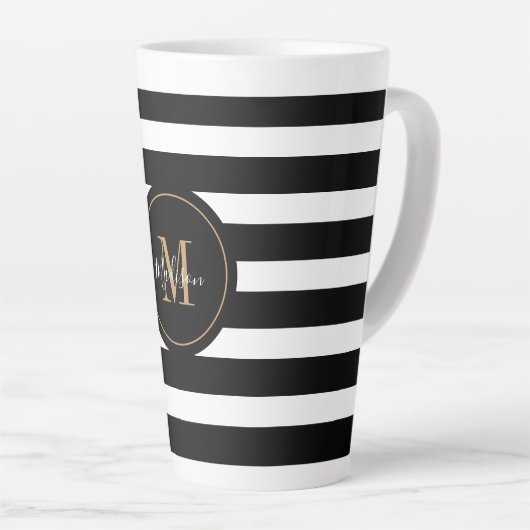 Tasse Latte Élégant Noir Blanc Or Script Monogramme (Angle droit)